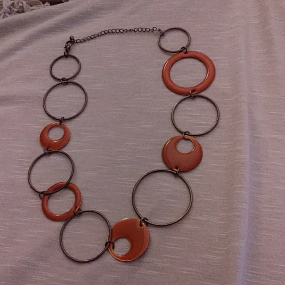 Burn orange retro looking necklace